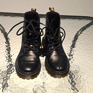 Dr Martens Luana boots